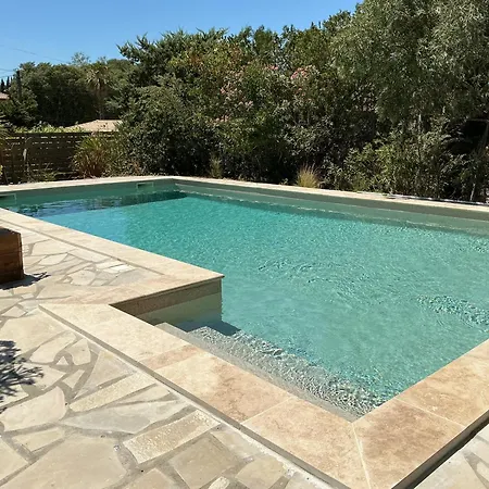 Le Doul Jolie Au Calme Climatisee Grande Piscine Jardin