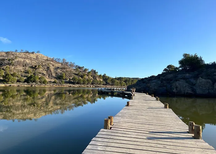 Jolie Au Calme Climatisée Grande Piscine Jardin