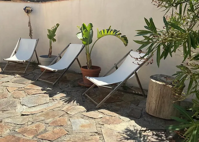 Jolie Au Calme Climatisée Grande Piscine Jardin Hébergement de vacances *